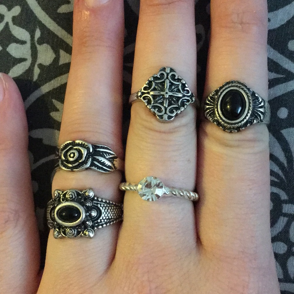 💜3 for $8💜 Ring bundle